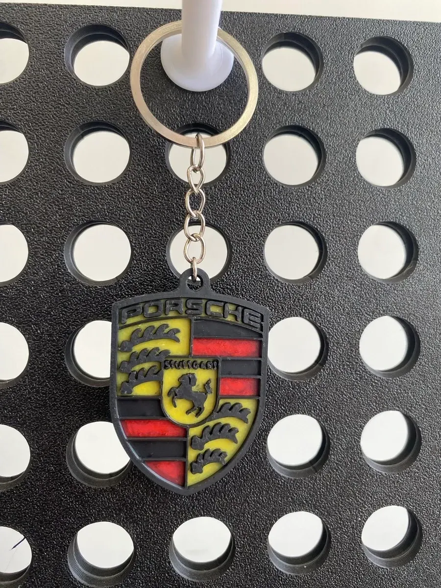 علاقة مفتاح Porsche