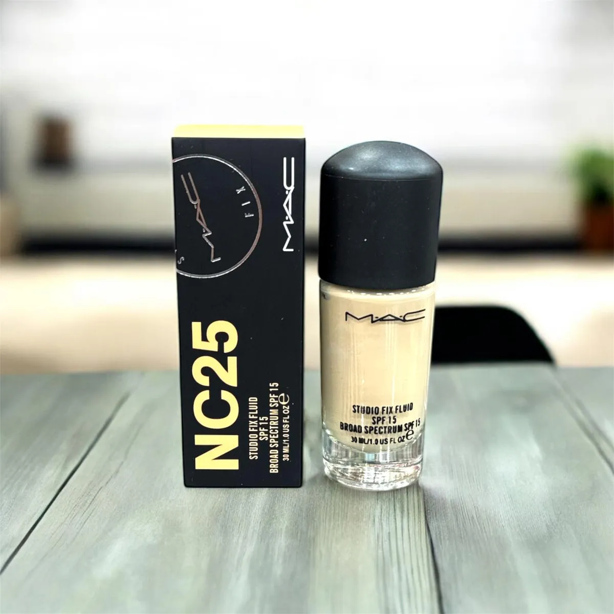 كريم أساس MAC Studio Fix Fluid NC25