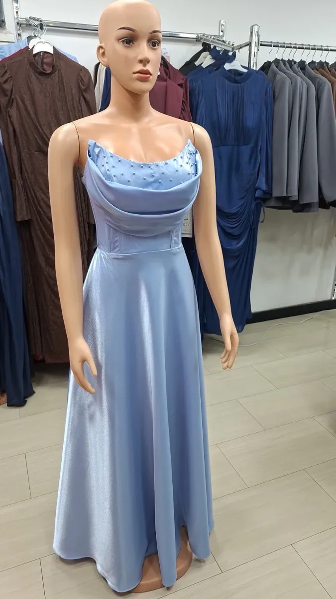 فستان